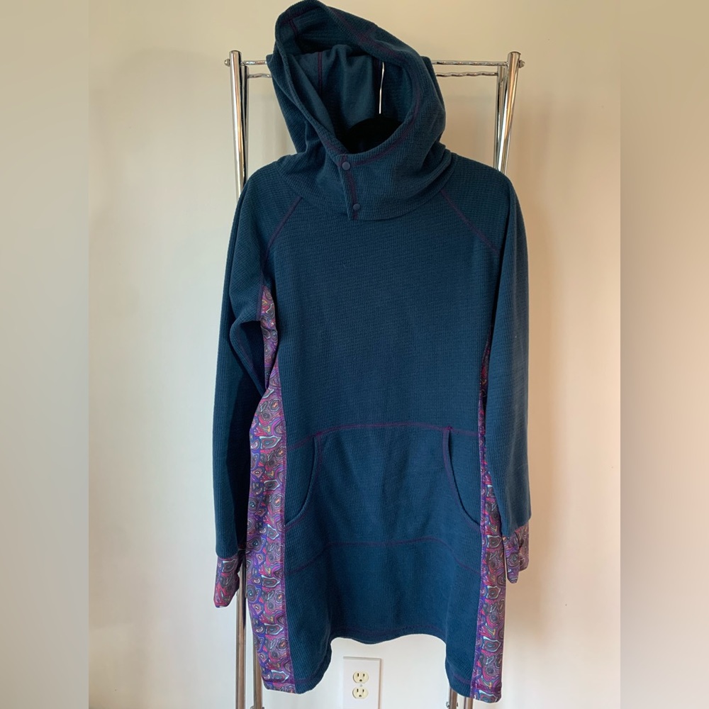 Youer brand fleece Treasure Dress; great condition